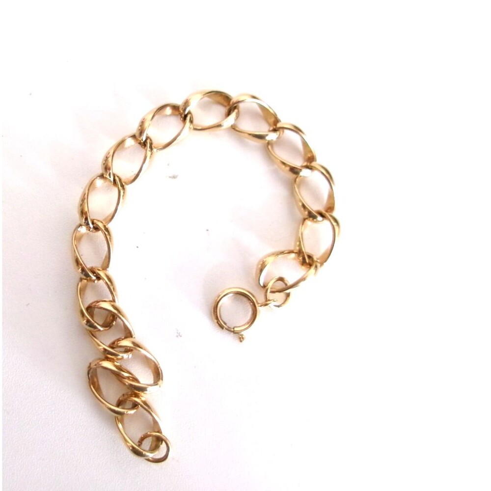Gold Tone Twisted Link Chain Bracelet Toggle Closure